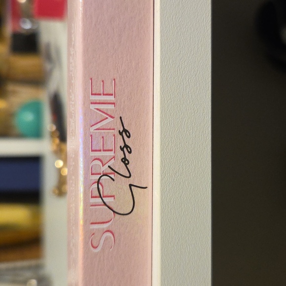 COPY - Jeffree Star The Gloss - Picture 3 of 4